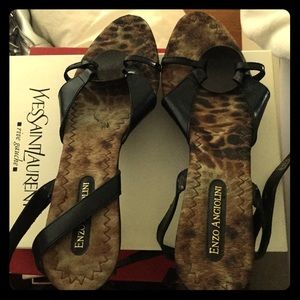 Enzo sandal